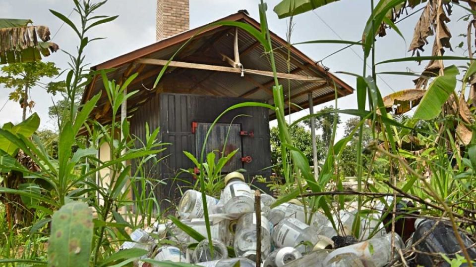 Another medical waste incinerator we found by the hospital in Ashanti Region