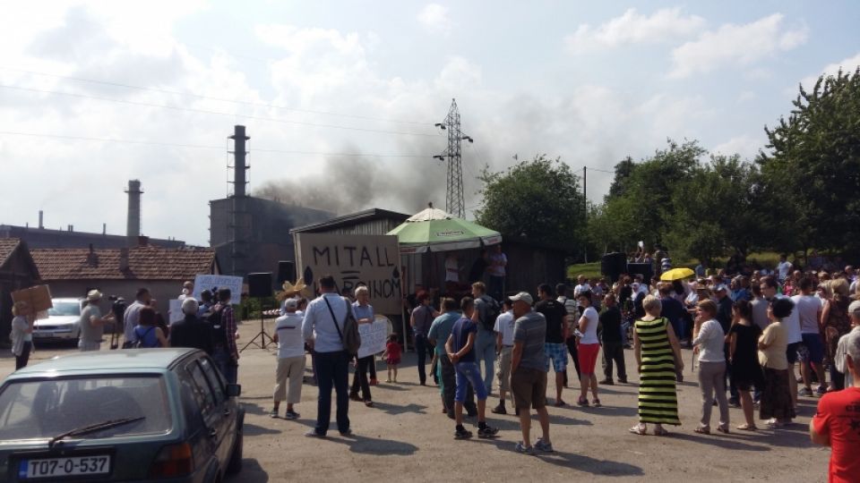 Citizens in Bosnia rally against air pollution