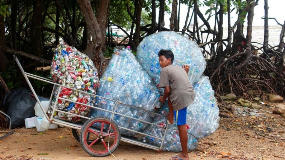 Recyklace plastů je čím dál snazší také díky českému patentu