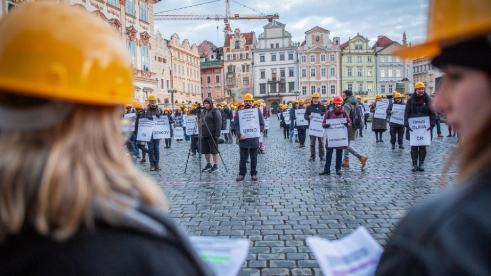 Stavební zákon čeká na projednání v Senátu. Napraví senátoři porušení programového prohlášení vlády?