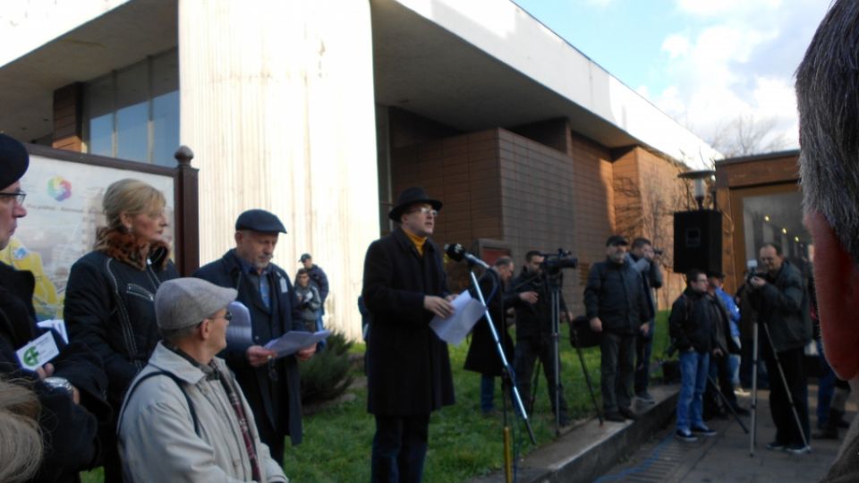 Výstava o papíru ve Vrchlabí a Jilemnici