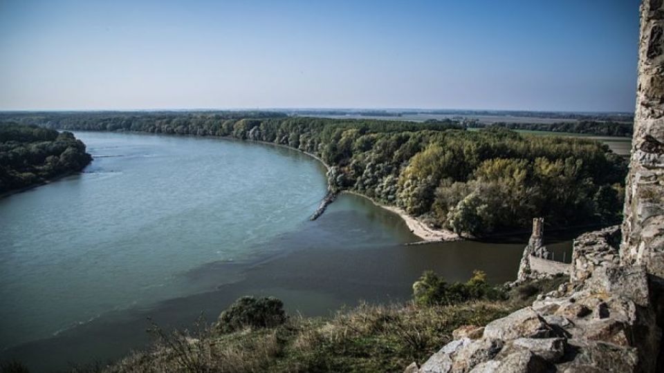 Dunaj-Odra-Labe: Projekt šílenství