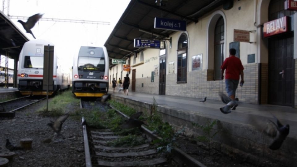 Zastupitelstvo bude hlasovat o proměně pražských nádraží a Radotínských jezerech