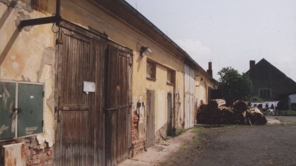 Klatovy - Luby - v bývalém skladu pesticidů po tiskové konferenci 