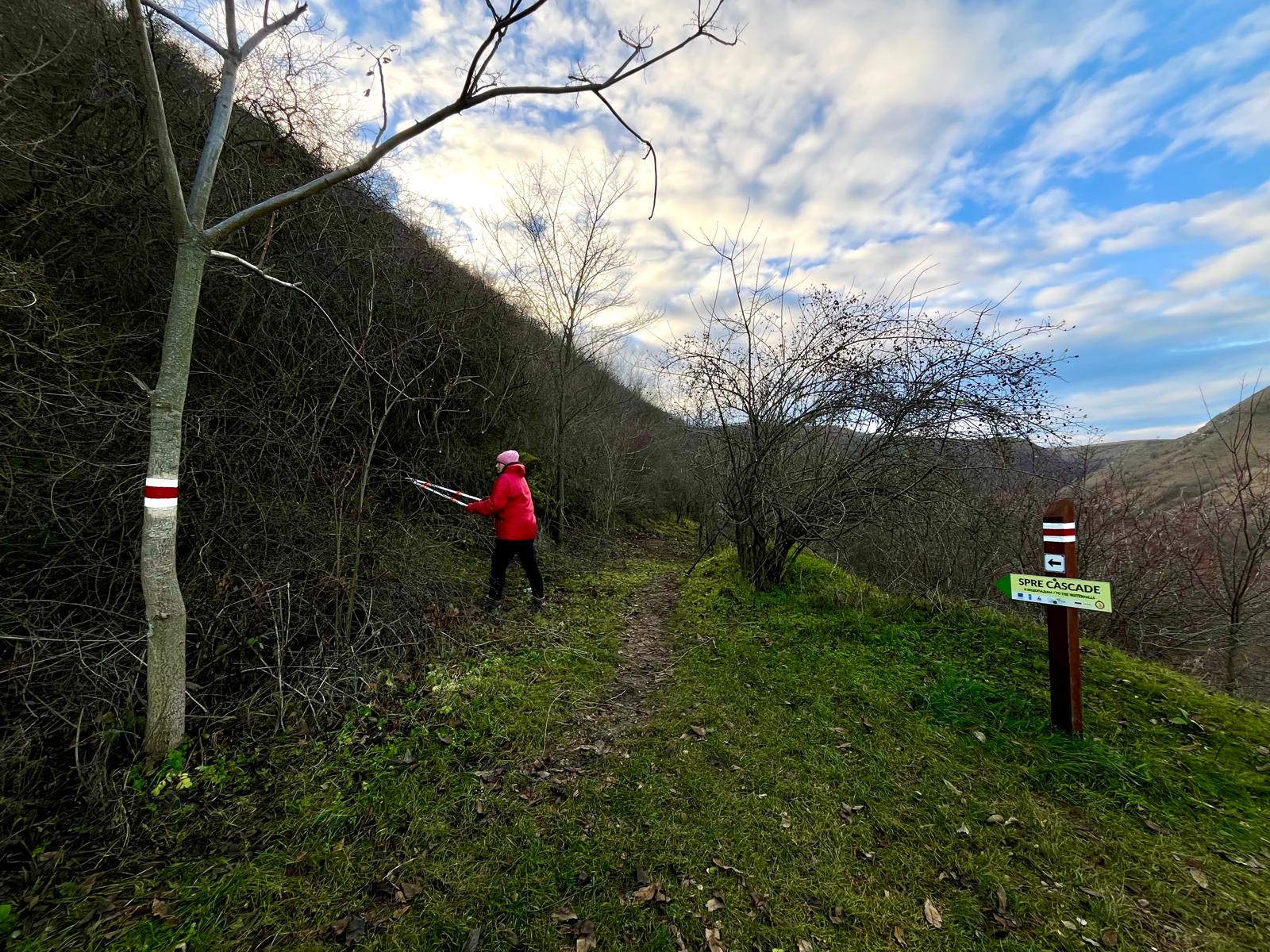 Cleaning the Trail 3